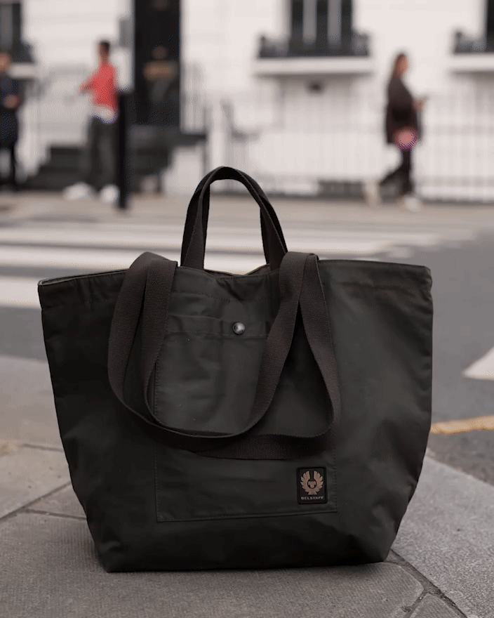 Tote Bag in Black.