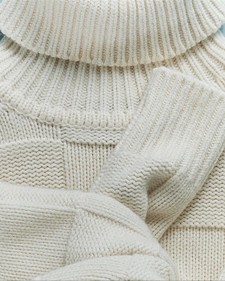 Hop Rollneck in Ivory.